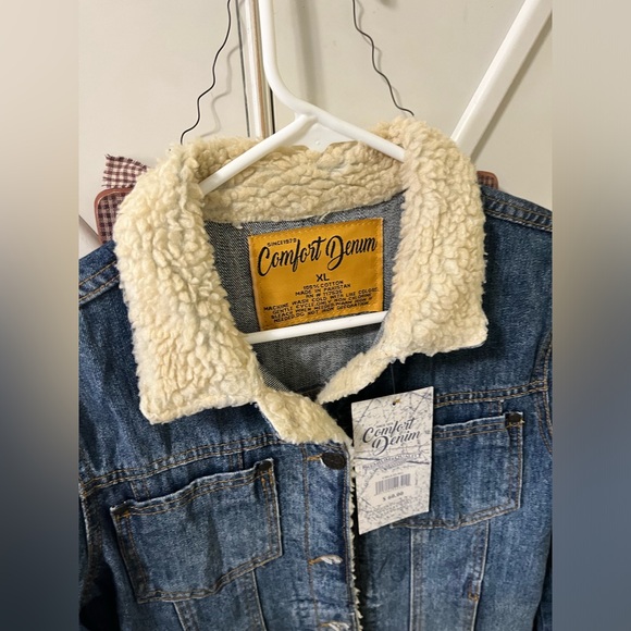 Girls comfort denim XL jean jacket. NWT - Picture 8 of 10
